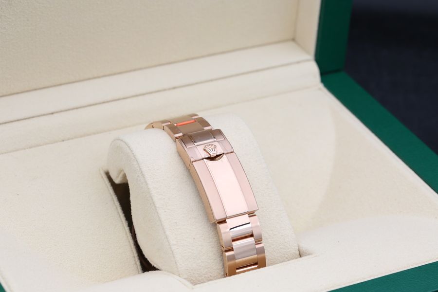 Rolex GMT Master II 126715 CHNR